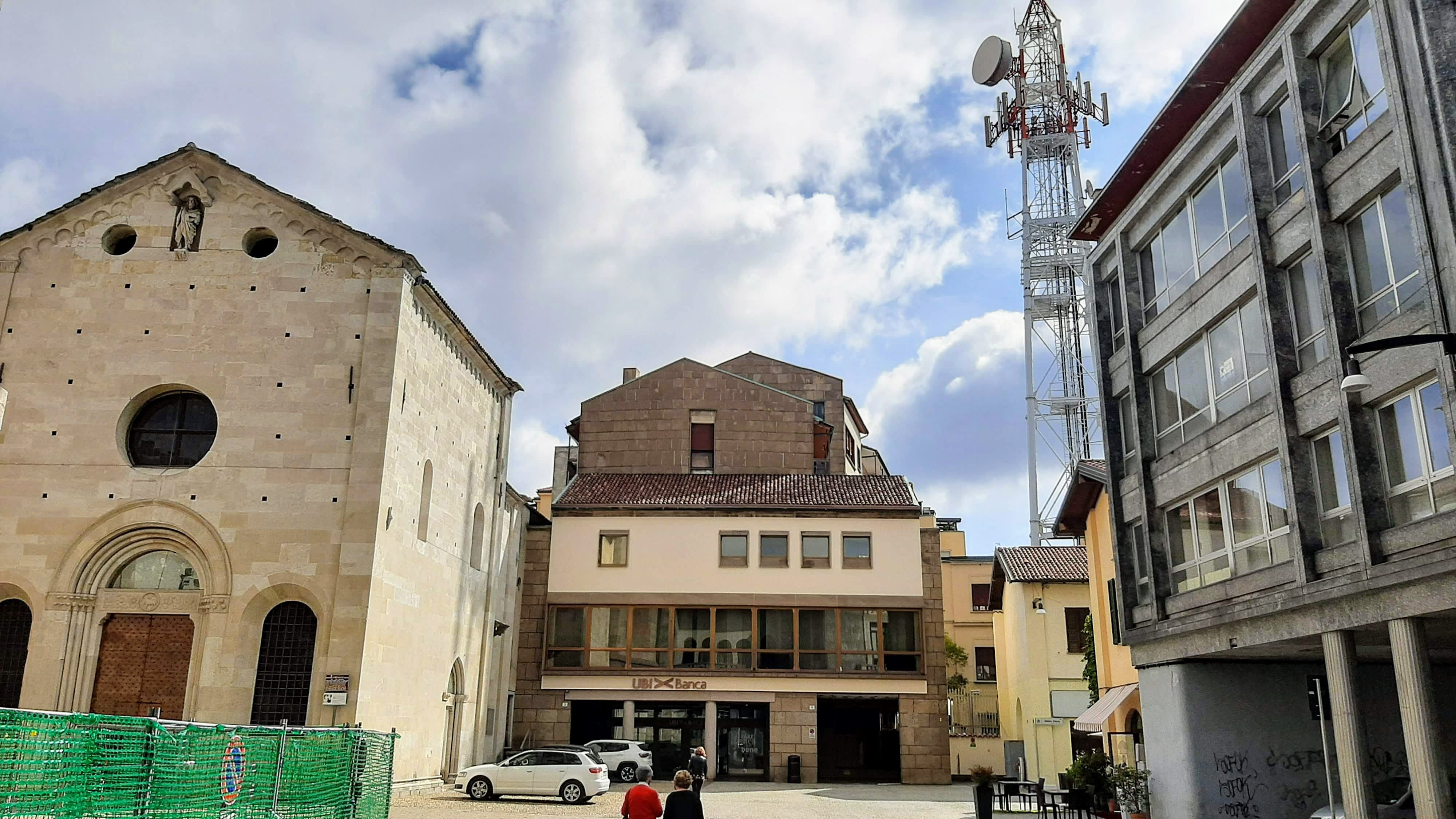 Camera con vista…sul traliccio. Italia Nostra Varese per la tutela delle visuali della città