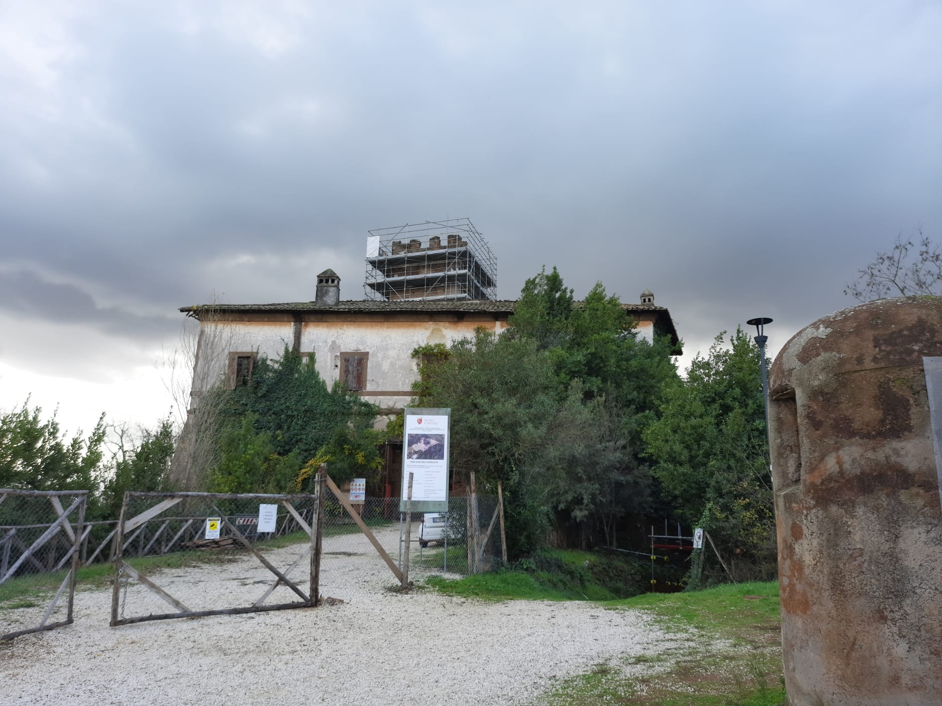 Tenuta della Cervelletta: visita della Sindaca di Roma Virginia Raggi ai lavori per la torre medioevale