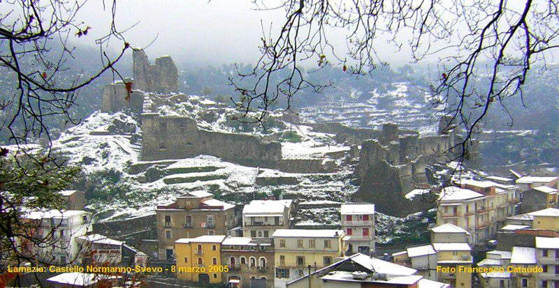 Lamezia Terme: bastano 10 mila euro per riaprire il Castello Normanno Svevo
