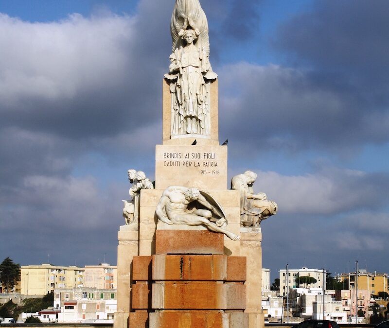 Brindisi: il Monumento ai Caduti