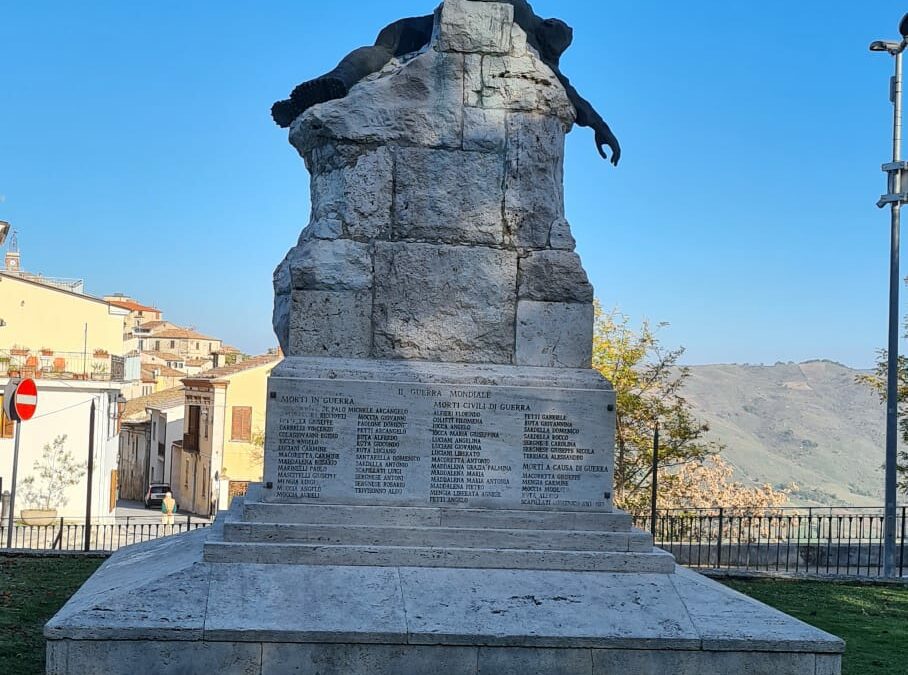Castropignano (CB): Monumento ai caduti