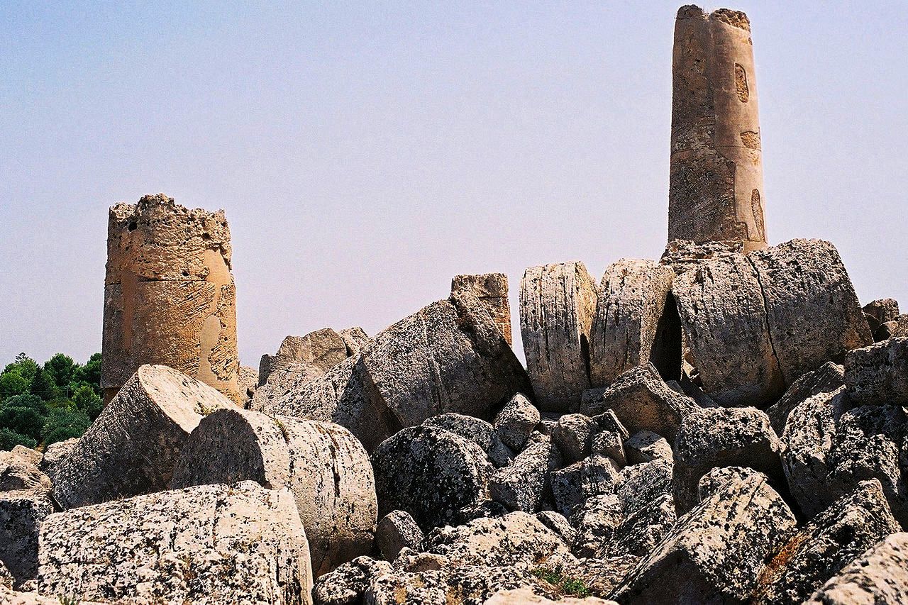 Italia Nostra sulla “riedificazione” di tre colonne del tempio G di Selinunte 