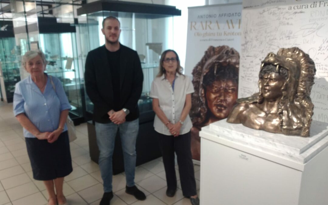 Visita alla Mostra di sculture “Rara Avis” di Antonio Affidato presso il Museo Archeologico di Crotone