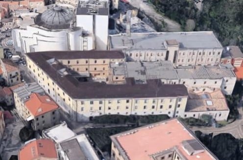 Ex Monastero delle Clarisse del XIII secolo ora sede Caserma dei Carabinieri Triggiani: segnalazione per la Lista Rossa