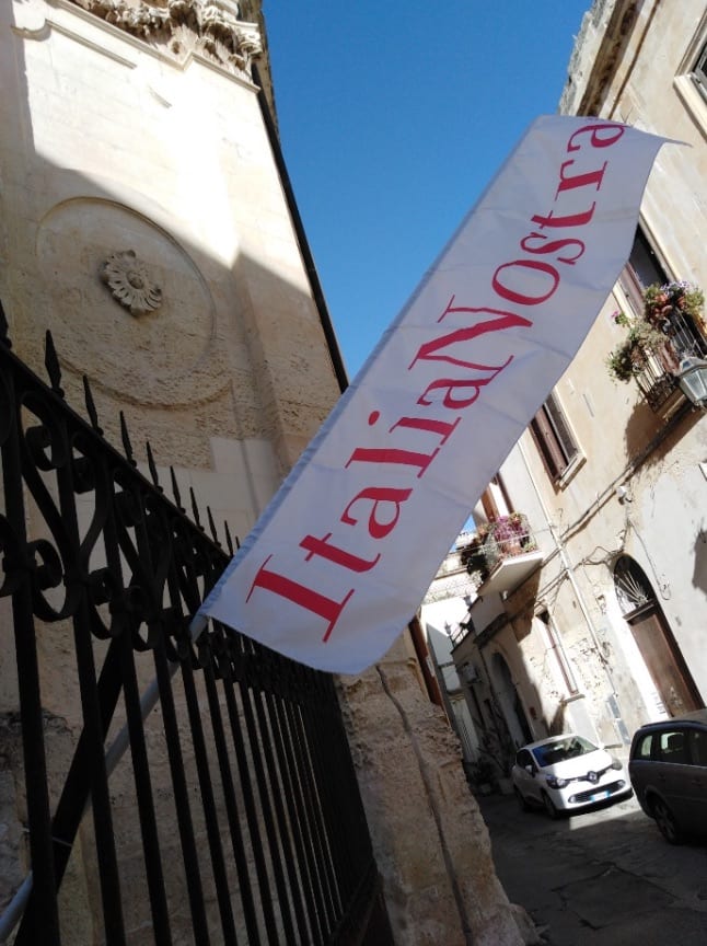 Lecce: studenti dell’Istituto Adriano Olivetti in visita al centro storico con Italia Nostra