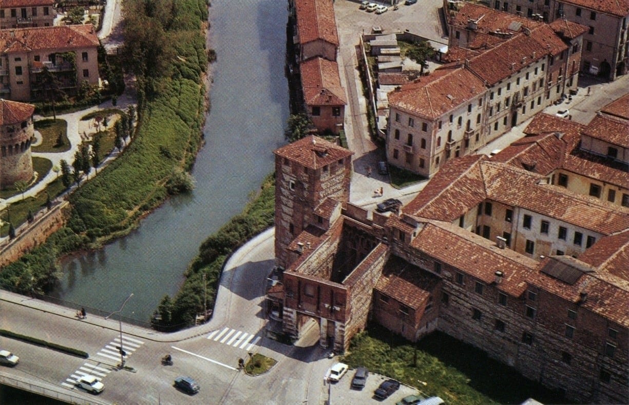 Porta Santa Croce a Vicenza: segnalazione per la lista rossa